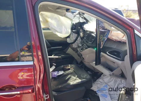 2018 Chrysler Pacifica Touring L z USA, uszkodzony, nr VIN 2C4RC1BG3JR287632